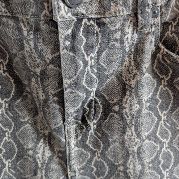 Blank NYC Reade Crop Snakeskin Skinny Jean Size 30 Python grey white Rock Grunge - Picture 4 of 12